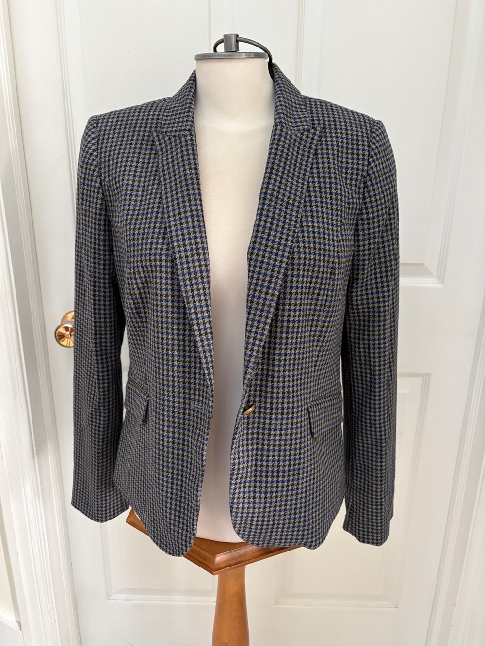 RW&CO. Houndstooth Blazer in Gray and Blue